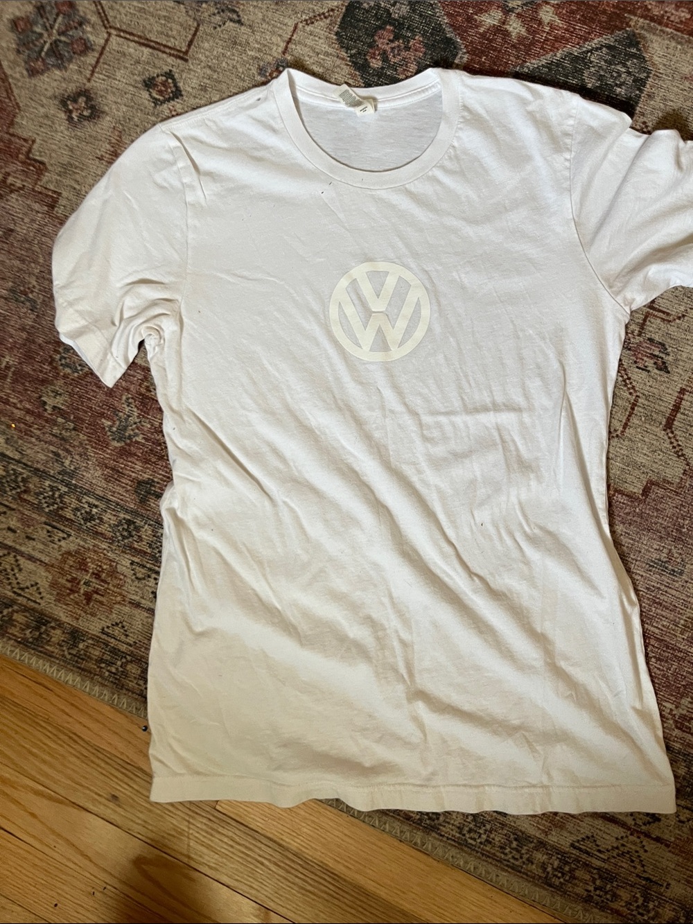White Short-Sleeve Logo Crewneck Tee - Volkswagen